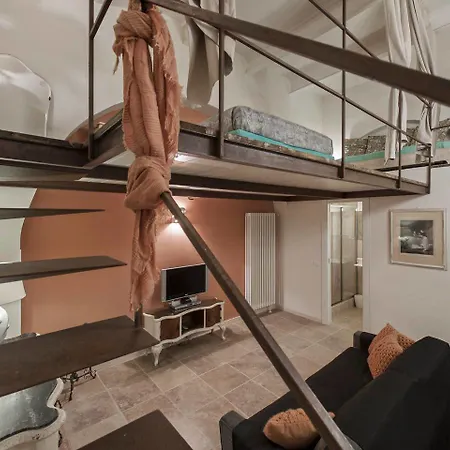 Poliziano 8 Apartment Rome