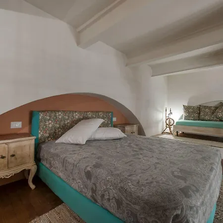 Poliziano 8 Apartment *